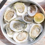 East coast oysters (Mystic oysters from CT & Wayne's World from MA)<br>
